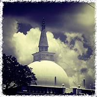 ඉසින්බැස්සගල පුදබිමට එළියක්